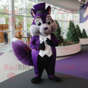 Purple Squirrel maskot...