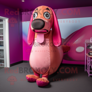 Magenta Hot Dog maskot...