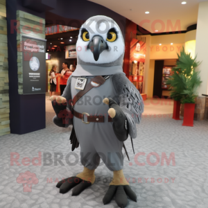 Gray Falcon mascotte...
