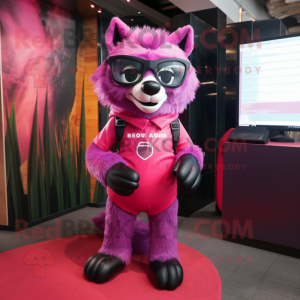 Magenta Wolf mascotte...