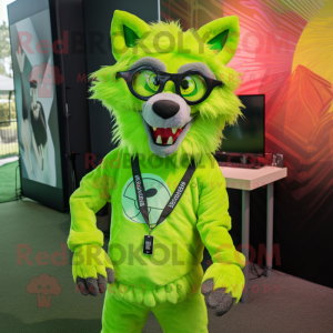 Lime Green Wolf mascotte...