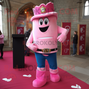 Pink Irish Castle maskot...