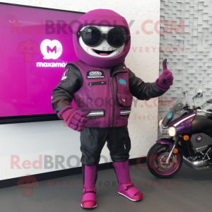 Magenta Moussaka mascotte...