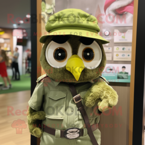 Olive Owl maskot kostym...