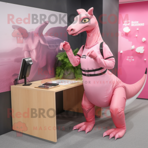 Pink Parasaurolophus maskot...