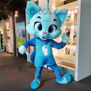 Personaggio del costume della mascotte di Cyan Cat vestito con tutina e fasce da smoking
