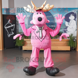 Postava maskota růžového Moose oblečená s bundou a tkaničkami