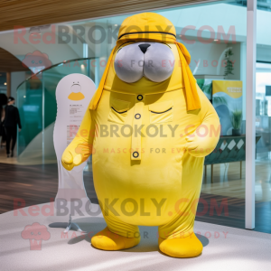 Personnage de costume de mascotte de morse jaune citron habillé d'une combinaison et de bérets