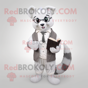 Costume de mascotte d'hermine grise personnage habillé avec veste et lunettes de lecture