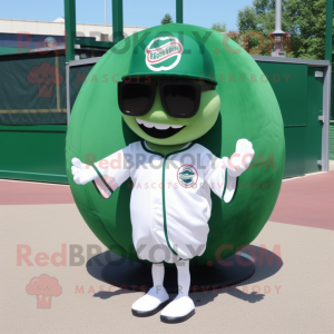 Postavička v kostýmu maskota Forest Green baseballového míče s přikrývkou a slunečními brýlemi