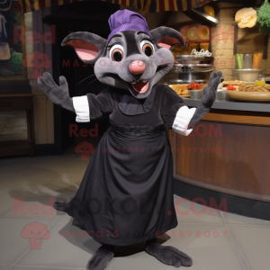 Personnage de costume de mascotte de ratatouille noire habillé d'une jupe trapèze et d'écharpes