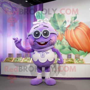 Personaje de disfraz de mascota Lavender Turnip vestido con traje de baño y monederos