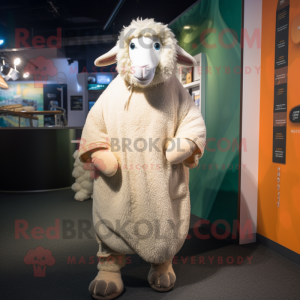 Cremefarbenes Merino-Schaf Maskottchen Kostüm mit Spielanzug und Schalnadeln