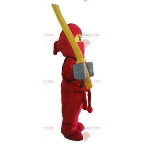 Mascote Lego samurai vermelho e amarelo com uma balaclava -