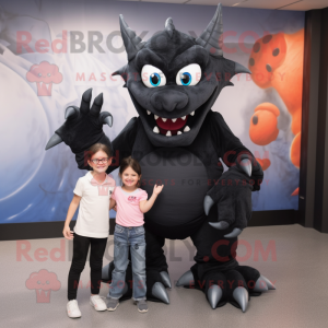 Personaggio del costume della mascotte Black Dragon vestito con Mom Jeans e Wraps