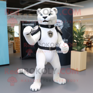 White Panther maskot...