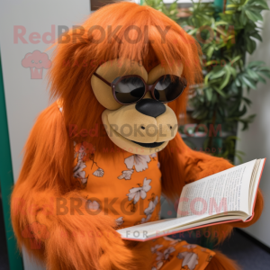 Orange orangutang maskot...