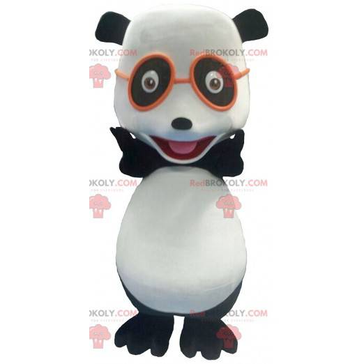 Mascotte de panda noir et blanc avec des lunettes -