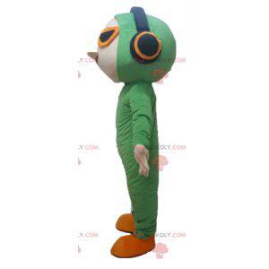 Maskotmann i grønn jumpsuit med hodetelefoner - Redbrokoly.com