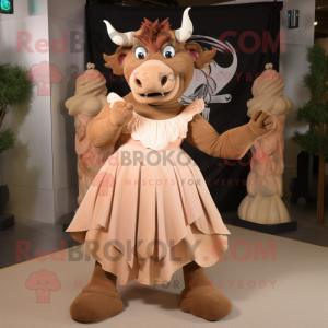 Tan Minotaur mascotte...