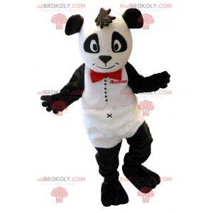 Weißes und schwarzes Teddybärmaskottchen. Auchan Panda