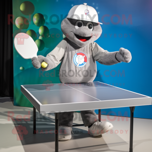 Silberner Ping-Pong-Tisch...