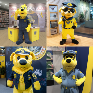 Yellow Navy Seal maskot...