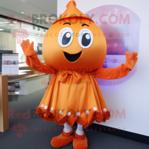 Oransje Moussaka maskot...