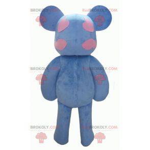 Mascote ursinho de pelúcia azul e rosa com corações -