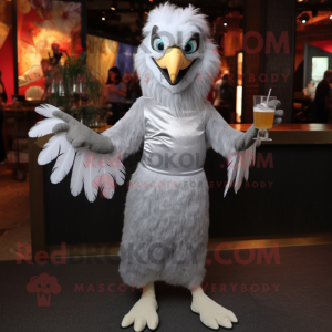 Silver Eagle maskot...