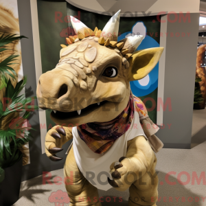 Tan Triceratops maskot...