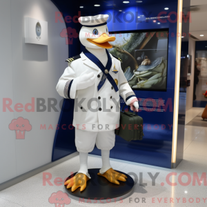 Maskotka Navy Goose zawiera...
