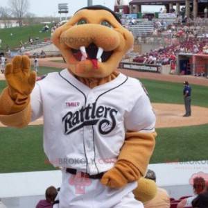 Mascota serpiente marrón en traje de béisbol blanco -
