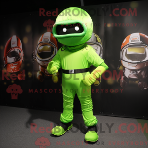 Personaggio mascotte casco...