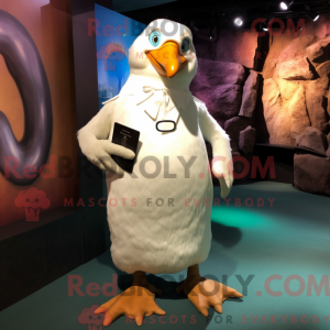Hvit Penguin maskotka...