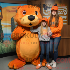 Orange Otter Maskottchen...