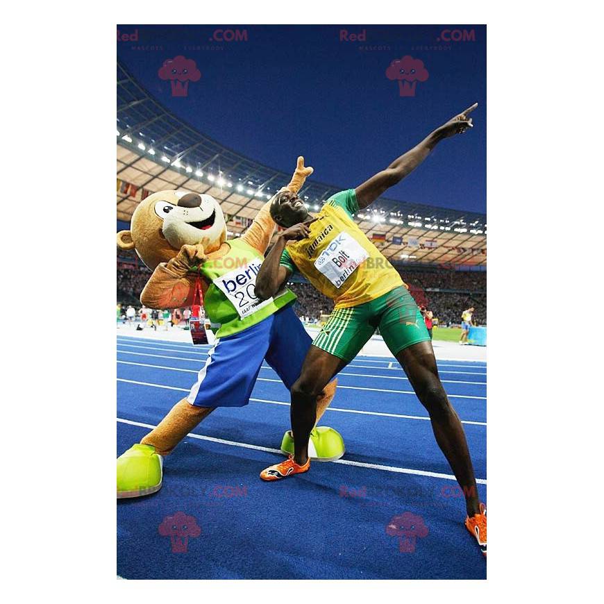 Braunes Teddybärmaskottchen in der Sportbekleidung - Braunes Teddybärmaskottchen in der Sportbekleidung -