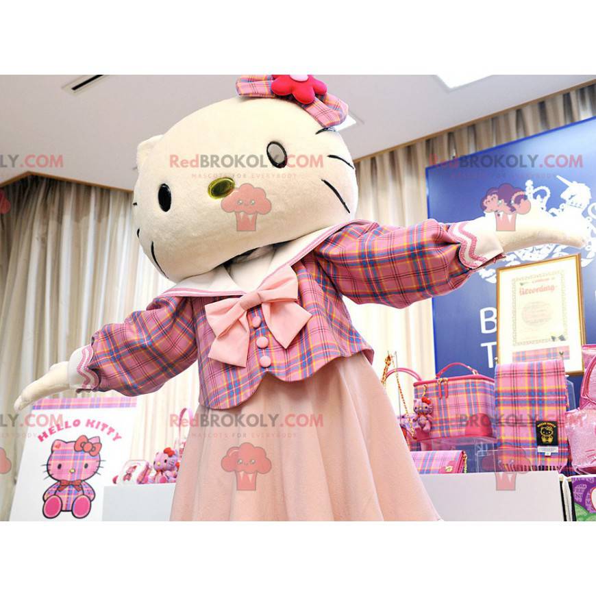 Mascot of the famous cat Hello Kitty dressed in pink -