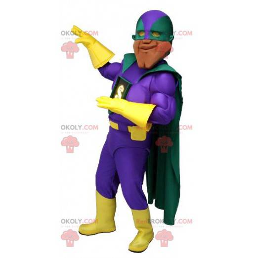 Mascote de super-herói muito musculoso com uma roupa colorida -