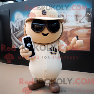 Tan Phone maskot kostume...