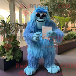 Blå Sasquatch maskot...