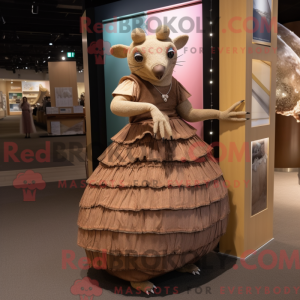 Brun bæltedyr maskot...