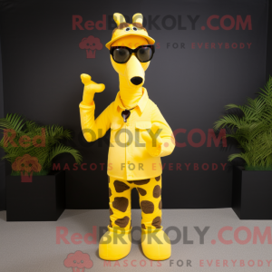 Mascotte de girafe jaune...