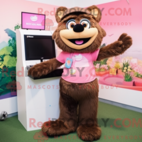 Brun Rosa máscara de máscara vestida com bermudas e braçadeira - Mascotes rosa - REBROKO_215552 - RedBrokoly.com