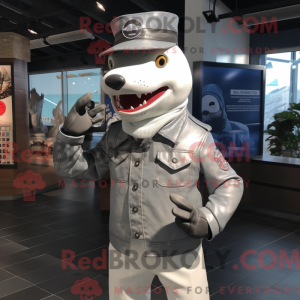 Silver Shark maskot...
