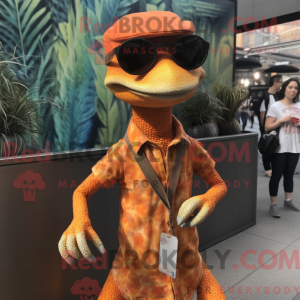 Rust Coelophysis maskot...