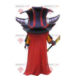 Mascotte de samouraï avec des cornes. Mascotte de jeu vidéo -