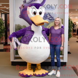 Purple Swan Maskottchen...