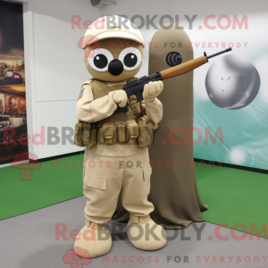 Beige Sniper maskot kostume...