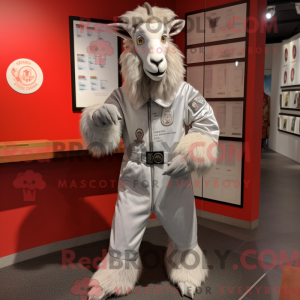 Silver Boer Goat maskot...